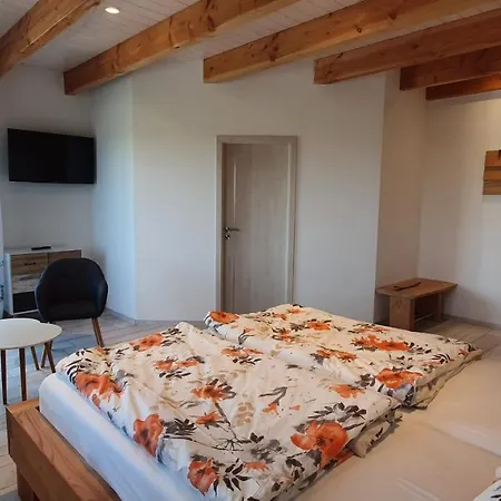 Penzion Eifelpension-radlertraum 3*